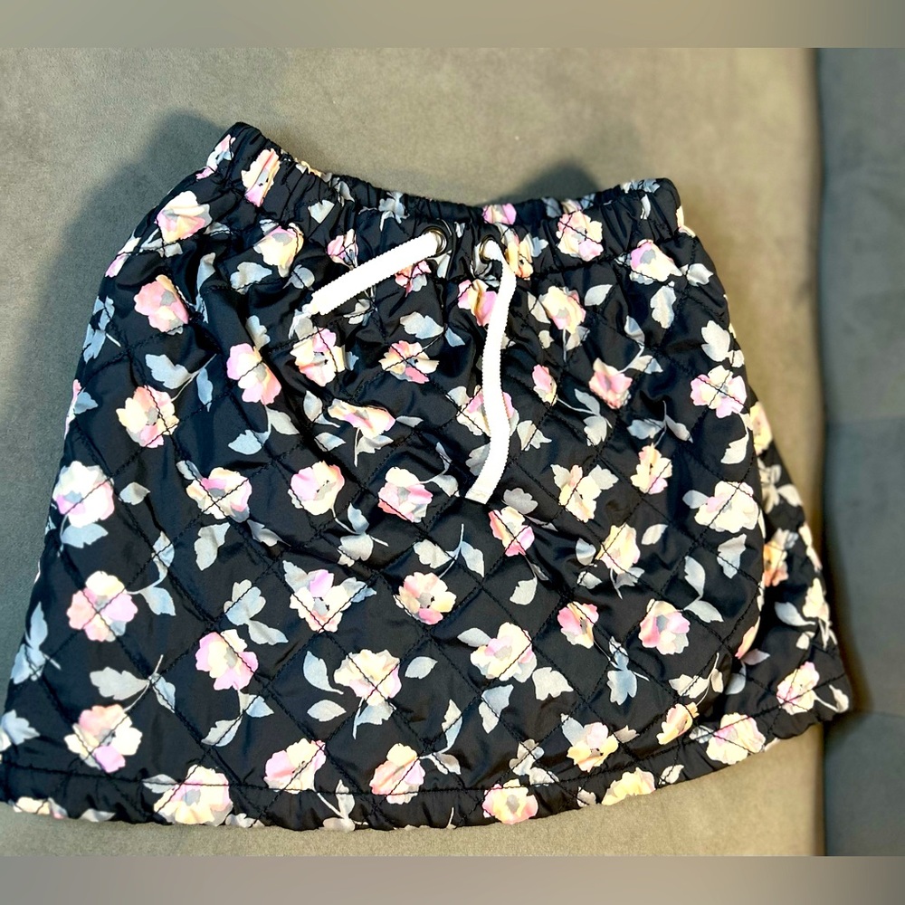 3/$10! Oshkosh skirt size 6 youth